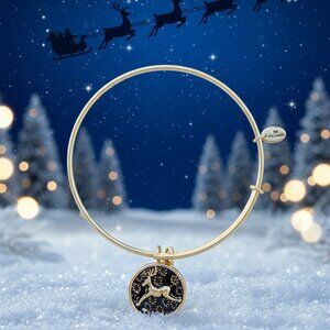 CHRYSALIS Bracelet – Reindeer Charm | Gold